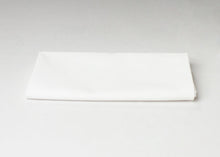 Load image into Gallery viewer, Murata Jet Spun Tablecloth - White