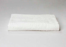Load image into Gallery viewer, Classic Bath Towels - White